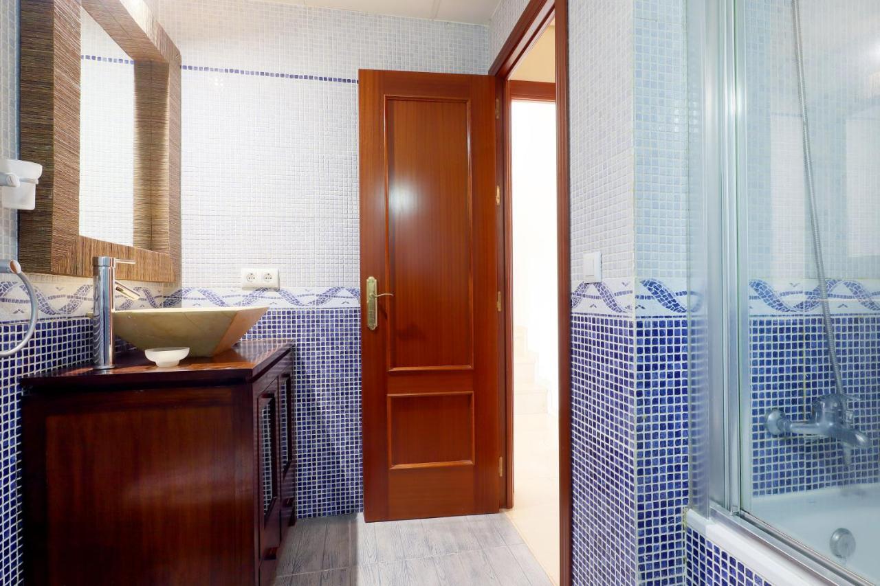 Duplex Con Vistas A La Catedral Y El Rio, Parking Free Apartment กอร์โดบา ภายนอก รูปภาพ